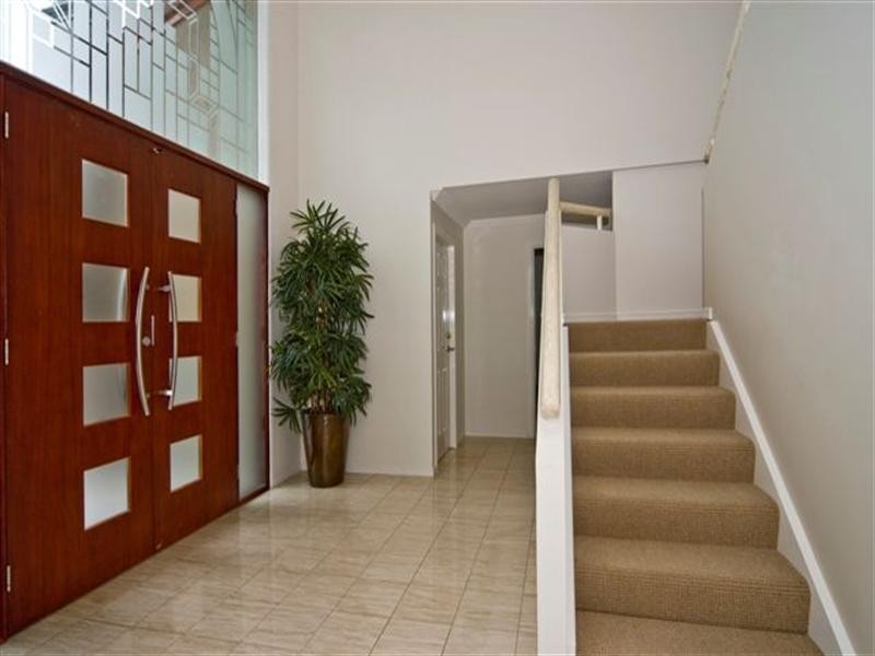 164 Sundance Way, Runaway Bay QLD 4216