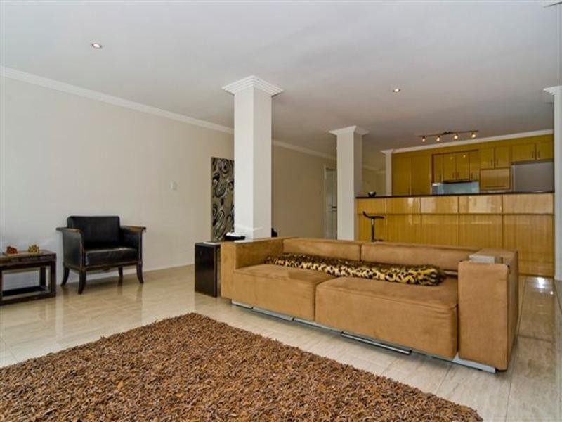 164 Sundance Way, Runaway Bay QLD 4216