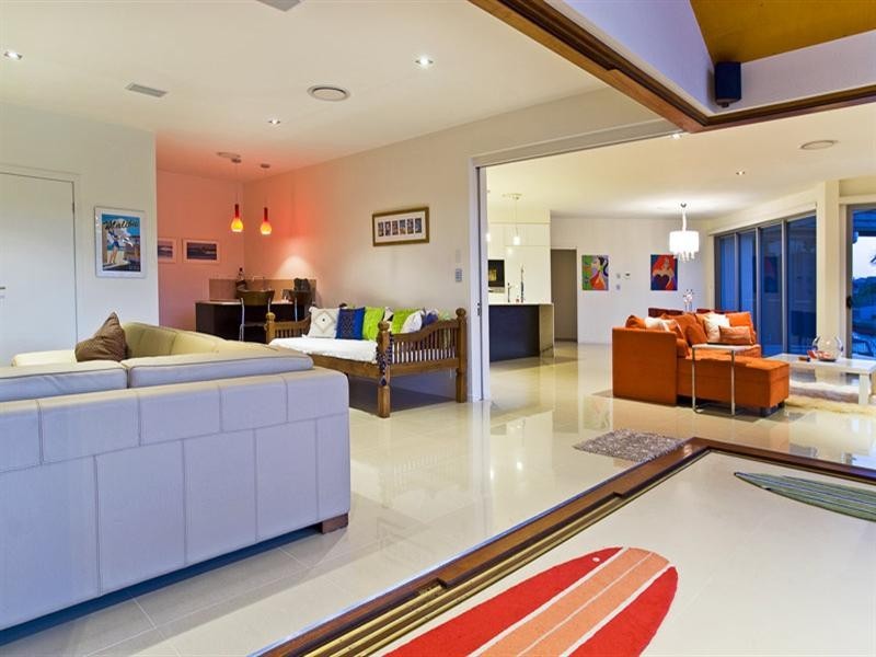 22 Middle Quay Drive, Biggera Waters QLD 4216