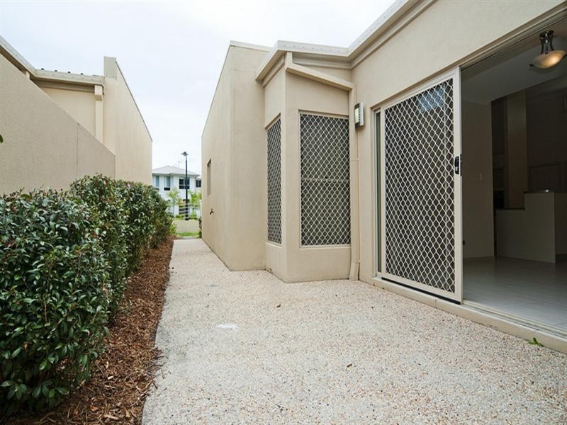 75 East Quay Drive, Biggera Waters QLD 4216