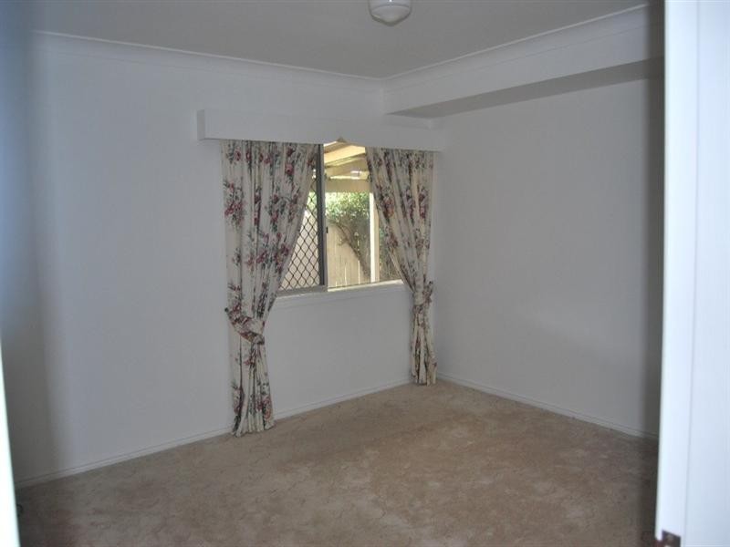 Hollywell QLD 4216
