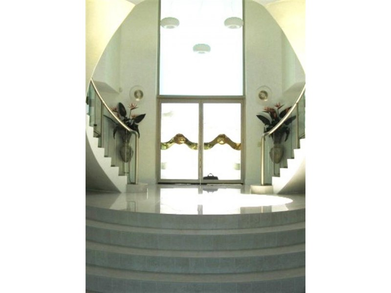 Sovereign Islands QLD 4216