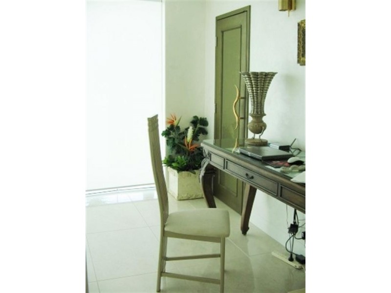 Sovereign Islands QLD 4216