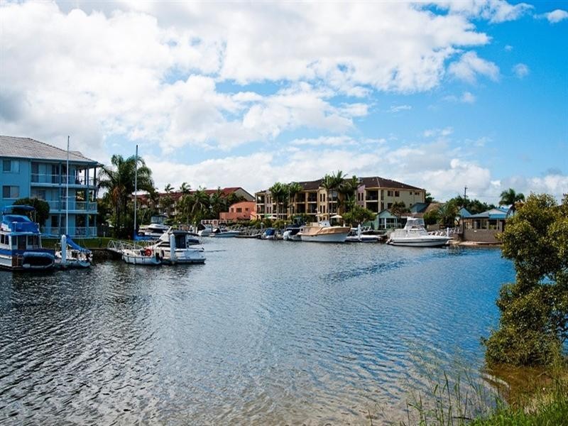 20 Anglers Esplande, Runaway Bay QLD 4216