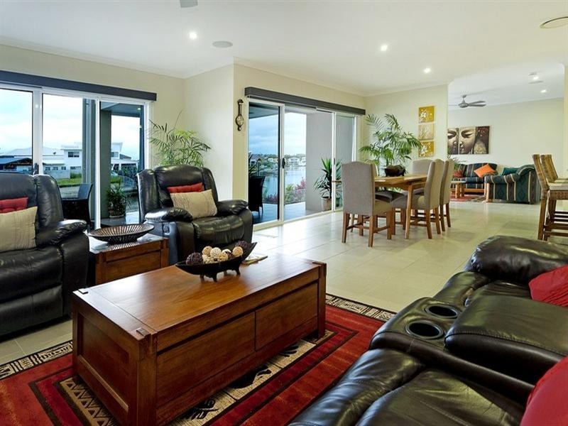 77 Compass Drive, Biggera Waters QLD 4216