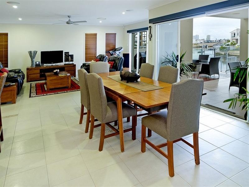 77 Compass Drive, Biggera Waters QLD 4216