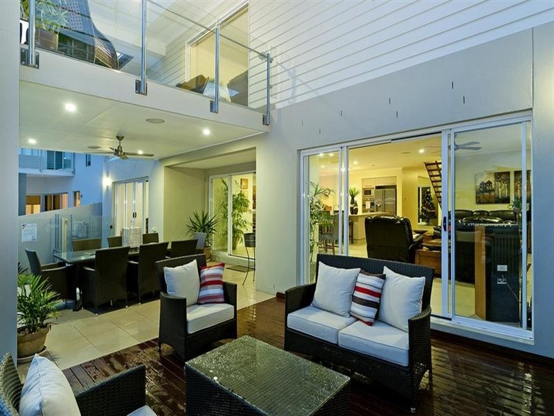 77 Compass Drive, Biggera Waters QLD 4216