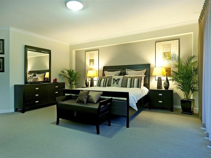 77 Compass Drive, Biggera Waters QLD 4216