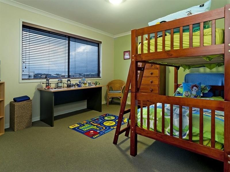 77 Compass Drive, Biggera Waters QLD 4216