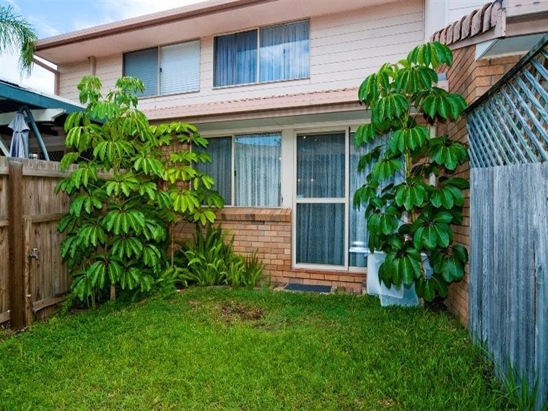 19/81 Olsen Avenue, Labrador QLD 4215