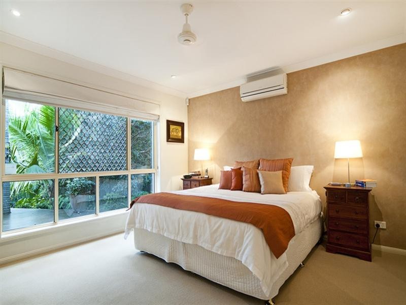 38 Arun Drive, Arundel QLD 4214