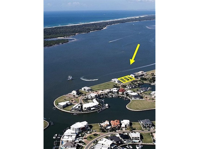 Sovereign Islands QLD 4216