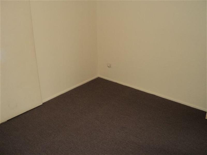 1/36 Anembo Street, Chevron Island QLD 4217