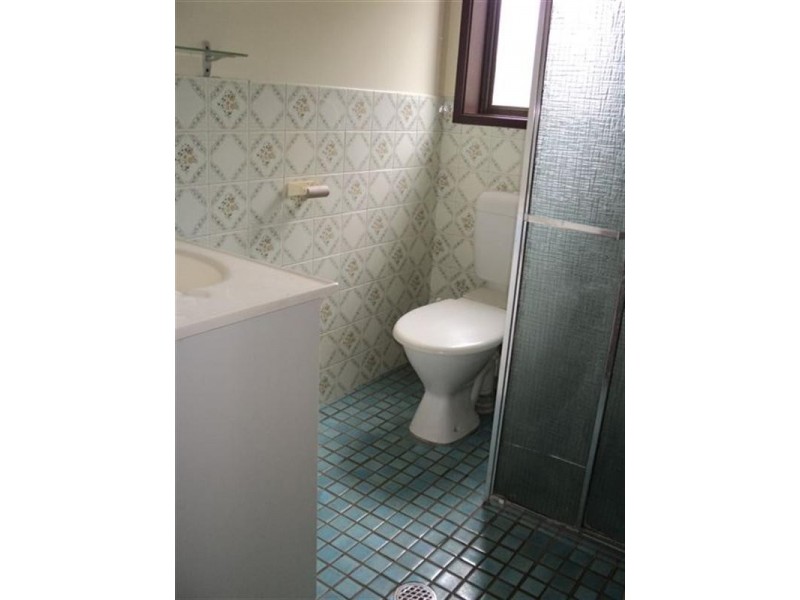 1/36 Anembo Street, Chevron Island QLD 4217