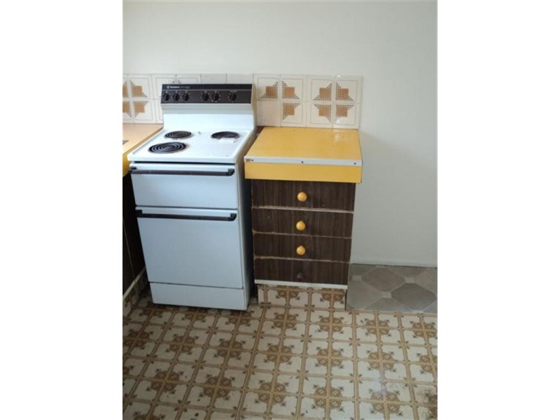 1/36 Anembo Street, Chevron Island QLD 4217