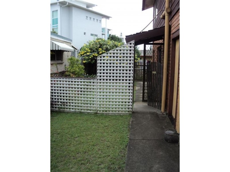 1/36 Anembo Street, Chevron Island QLD 4217