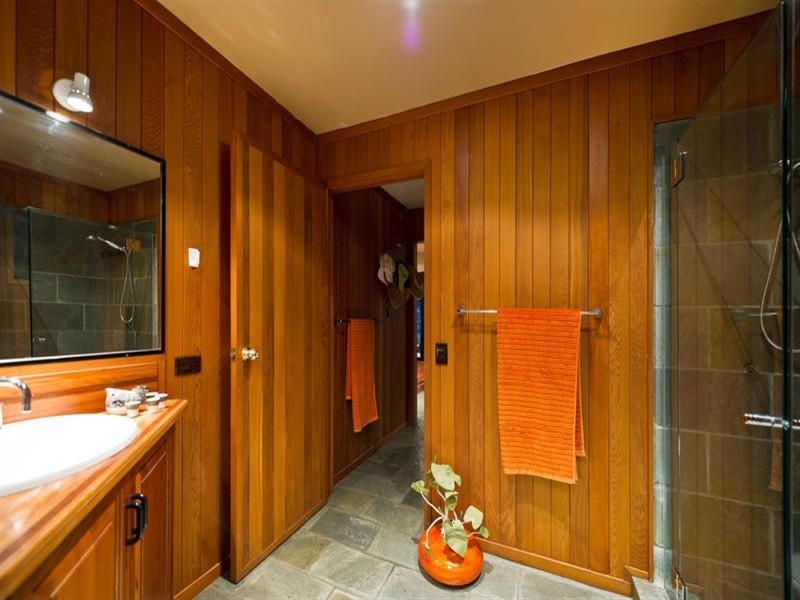 17-19 Howard Street, Runaway Bay QLD 4216