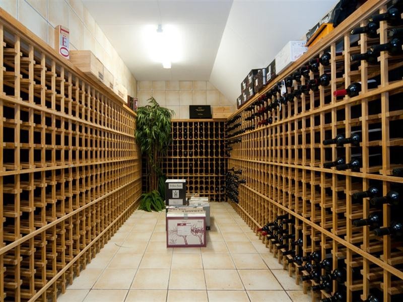 17-19 Howard Street, Runaway Bay QLD 4216