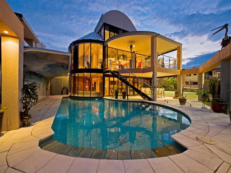 17-19 Howard Street, Runaway Bay QLD 4216