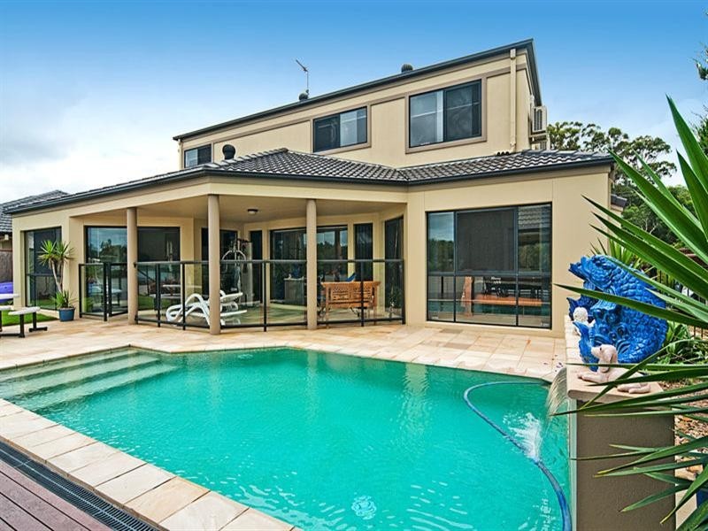 61 Brittany Drive, Oxenford QLD 4210