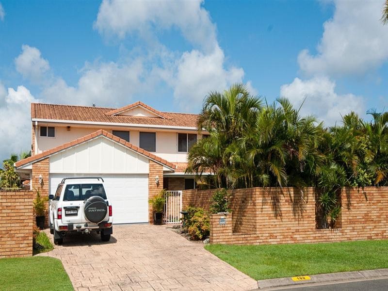 102 Sundance Way, Runaway Bay QLD 4216