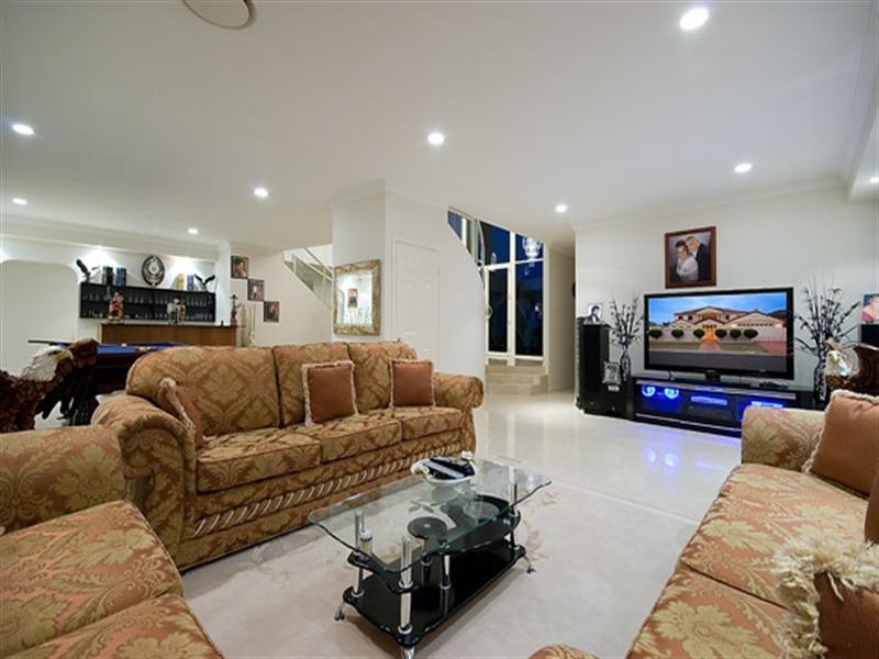 53 Cockleshell Court, Runaway Bay QLD 4216