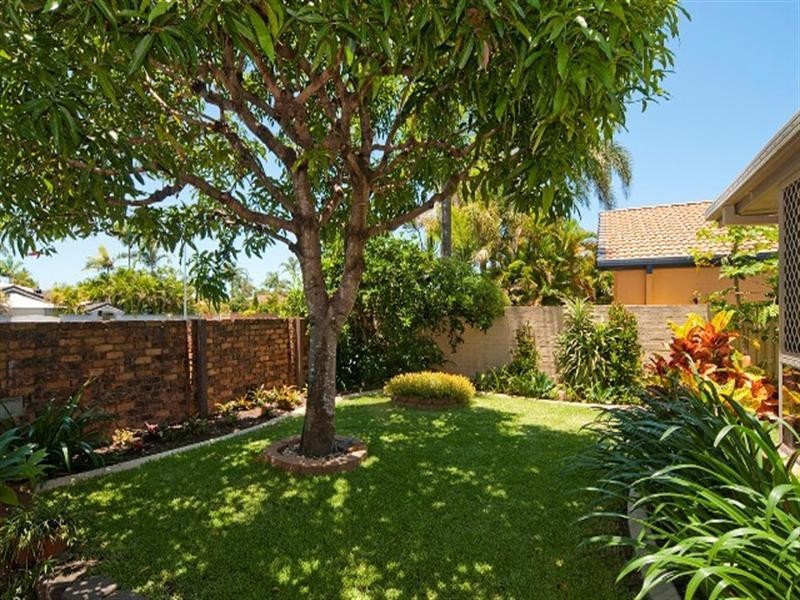 16 Oxley Drive, Paradise Point QLD 4216