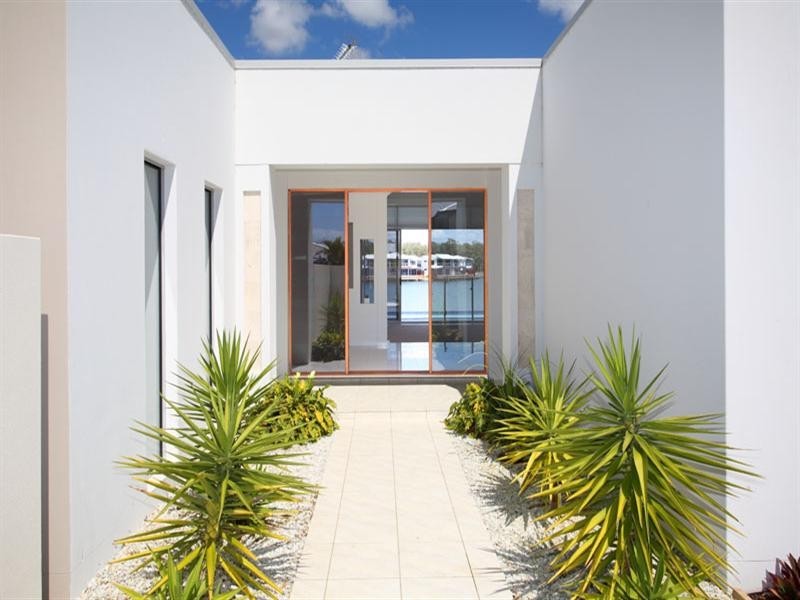 15 Manacor Place, Coombabah QLD 4216