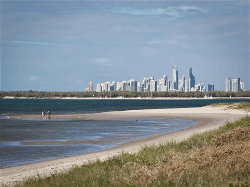 44 Shearwater Esplanade, Runaway Bay QLD 4216