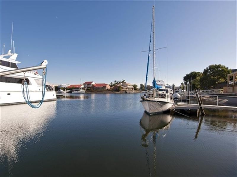 44 Shearwater Esplanade, Runaway Bay QLD 4216