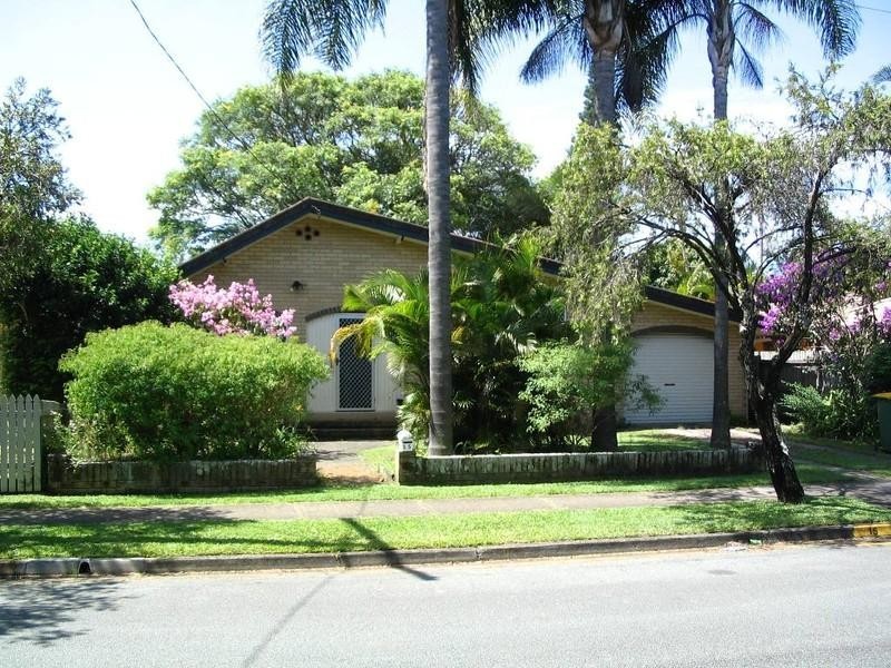 15 Cawthray Street, Biggera Waters QLD 4216