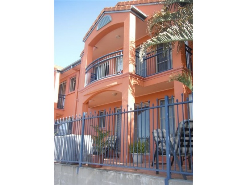 50 John Lund Drive, Hope Island QLD 4212