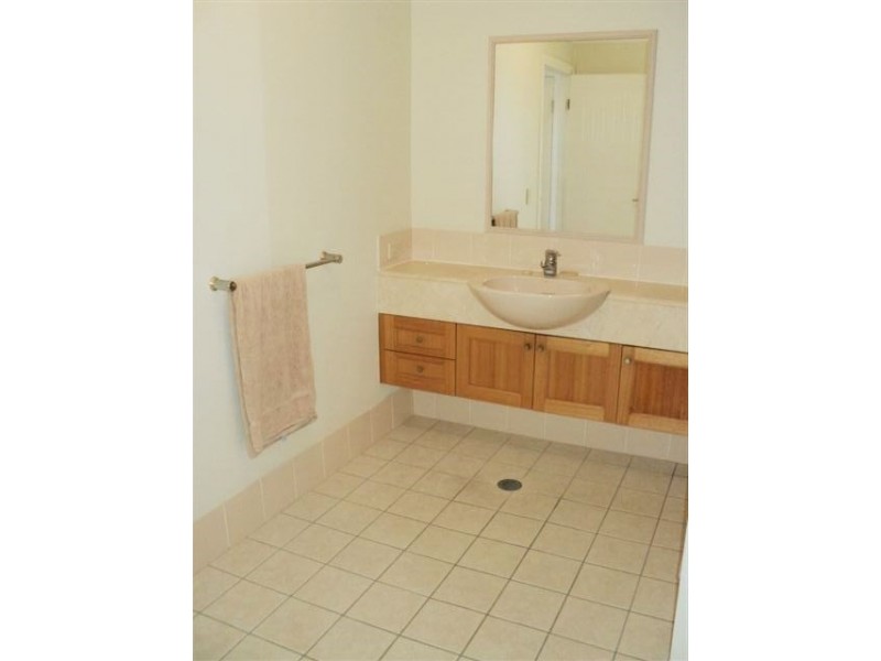 50 John Lund Drive, Hope Island QLD 4212