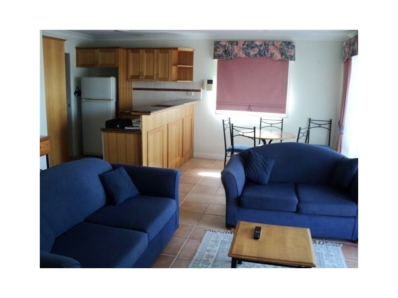 50 John Lund Drive, Hope Island QLD 4212