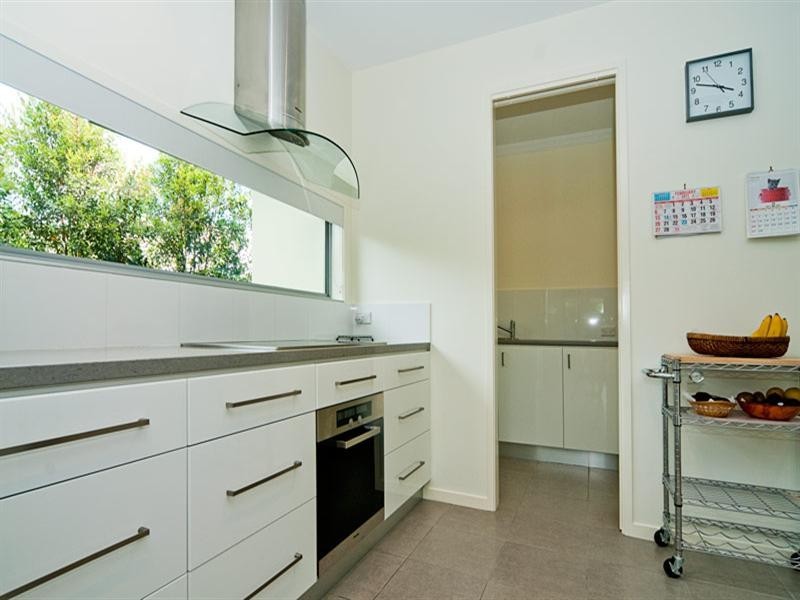 3 James Place, Maudsland QLD 4210