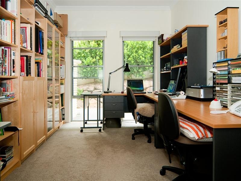 3 James Place, Maudsland QLD 4210