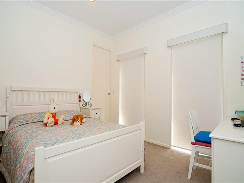 3 James Place, Maudsland QLD 4210