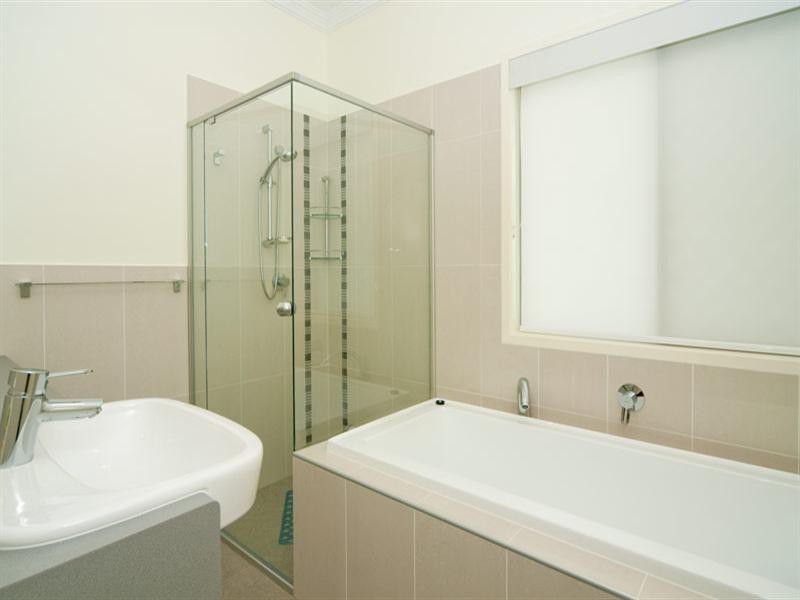 3 James Place, Maudsland QLD 4210