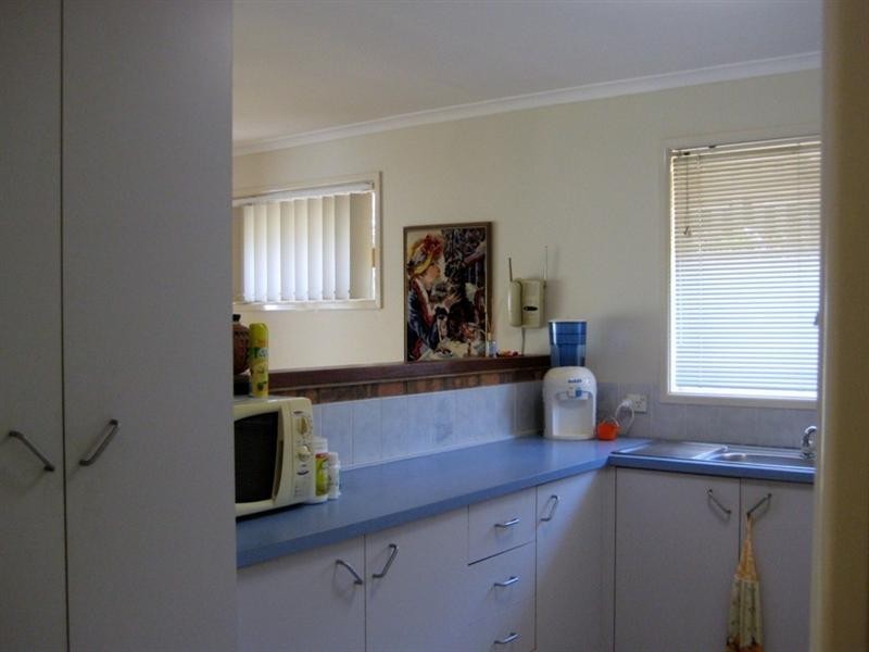 2/8 Ash Court, Arundel QLD 4214