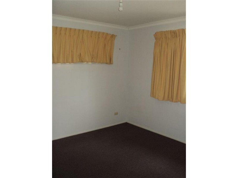 40 Anembo Street, Chevron Island QLD 4217