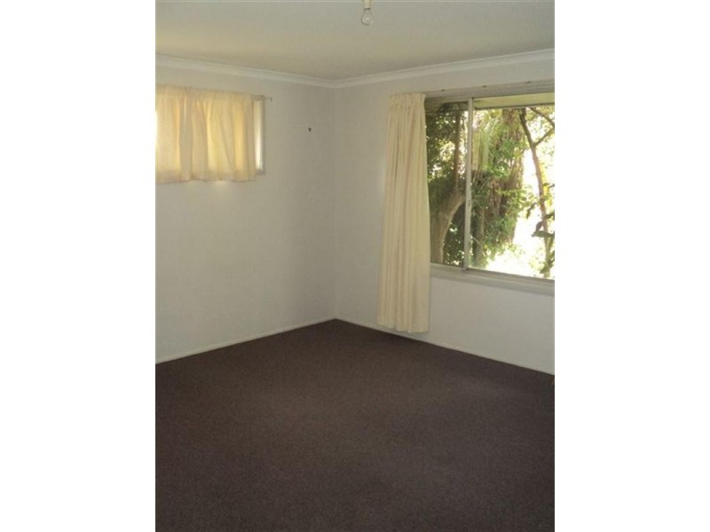 40 Anembo Street, Chevron Island QLD 4217