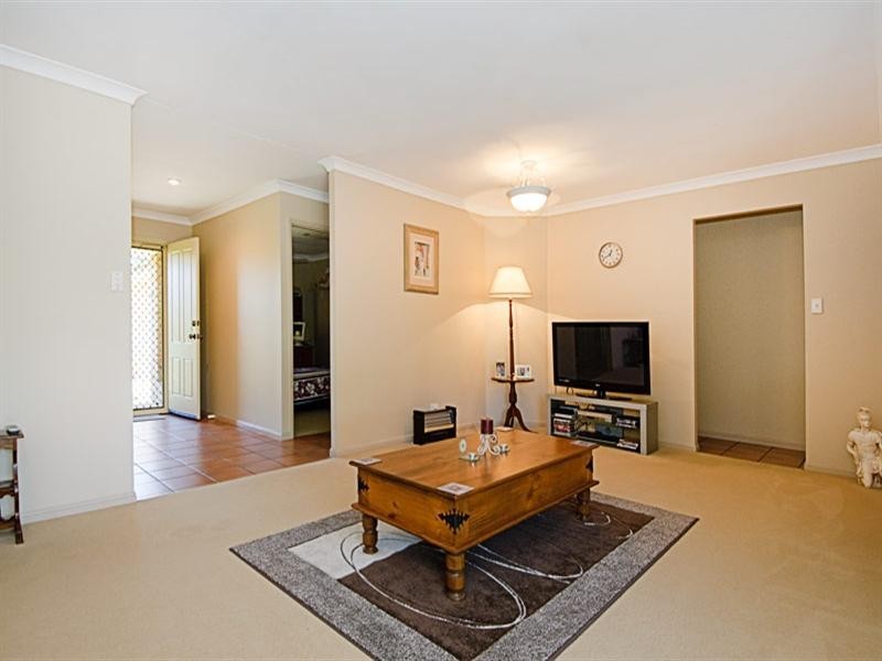 9 Suncrest Court, Parkwood QLD 4214