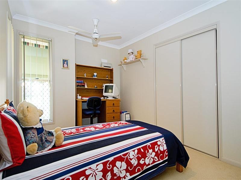 9 Suncrest Court, Parkwood QLD 4214