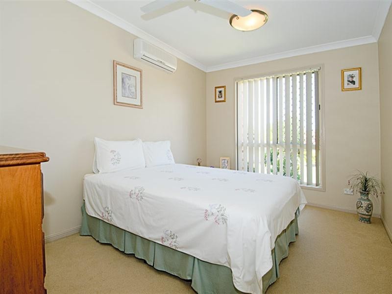 9 Suncrest Court, Parkwood QLD 4214