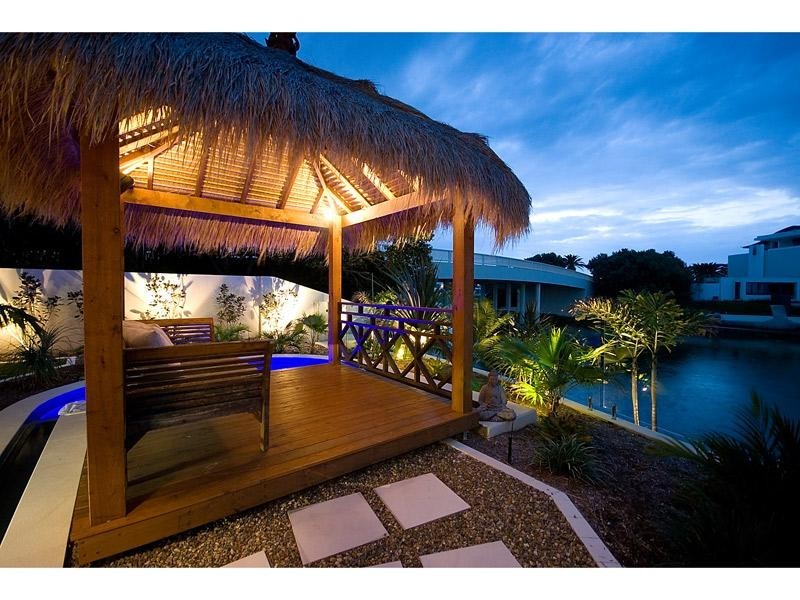 Sovereign Islands QLD 4216