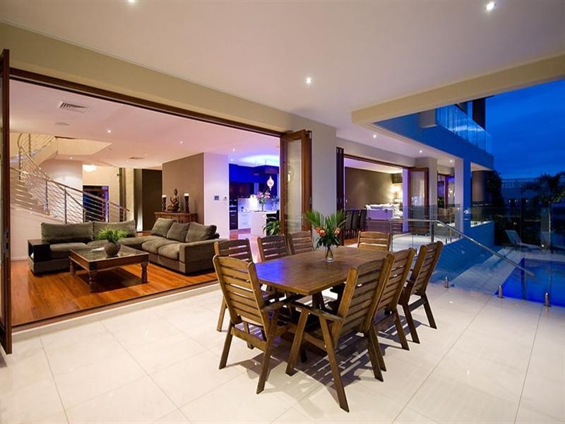 Sovereign Islands QLD 4216