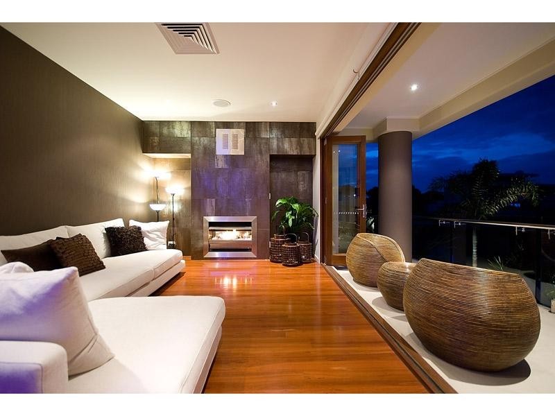 Sovereign Islands QLD 4216