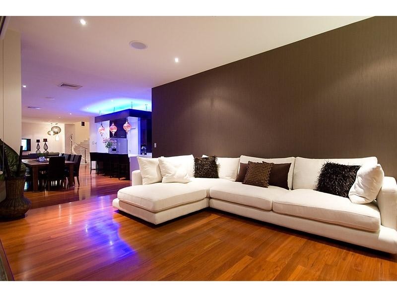 Sovereign Islands QLD 4216