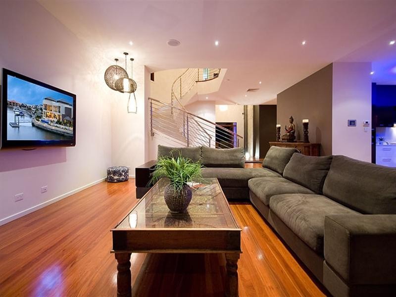 Sovereign Islands QLD 4216