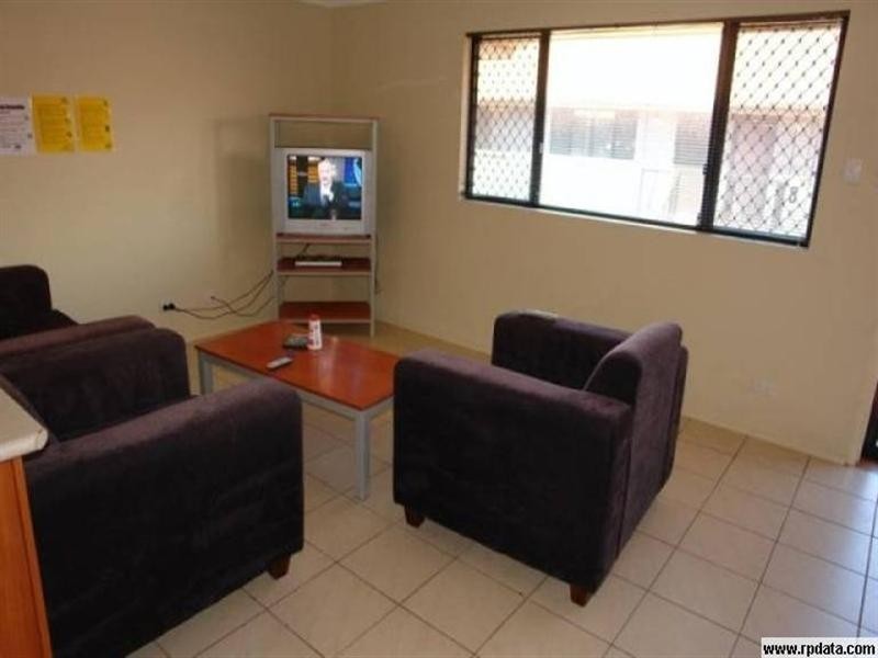 8/7 Brown Street, Labrador QLD 4215